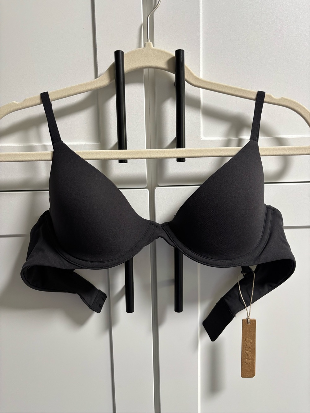 NWT SKIMS Scoop Plunge Bra Onyx Black - Size 36B